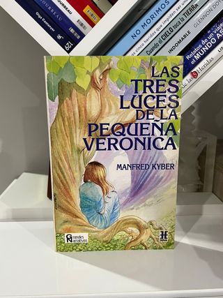 Libro Las tres luces de la pequeña Verónica
