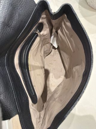 Mochila de cuero negra