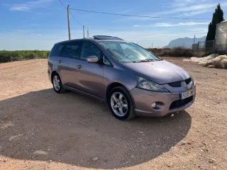 Mitsubishi Grandis 2007