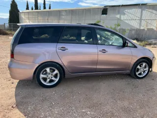 Mitsubishi Grandis 2007