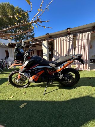 KTM 890 Adventure R