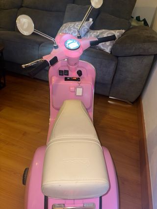 Moto Eléctrica Infantil Rosa Estilo Vespa