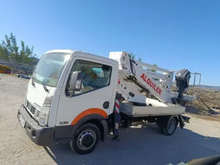 Nissan NT400 Cabstar 2015