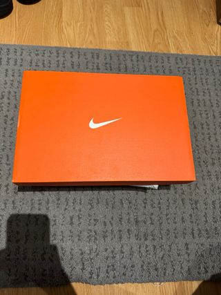 Zapatillas Nike Running ZoomX Rojas y Blancas