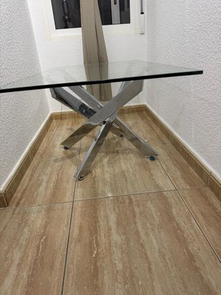 Mesa de centro cristal y metal plateado