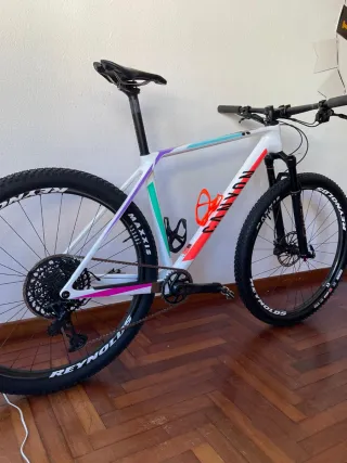 Bicicleta de Montaña Canyon Blanca