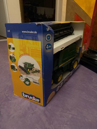 Bruder Mietitrebbia T670i Giocattolo