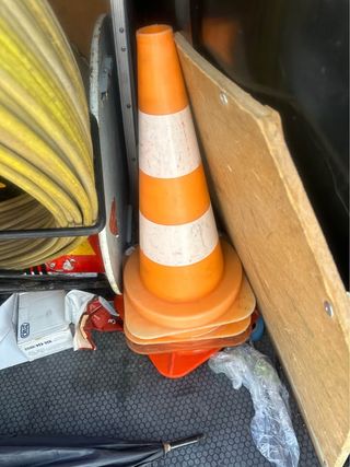 Ferramientas profesionales y material de obra