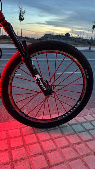 Bicicleta Ghost Stunt / Wheelies