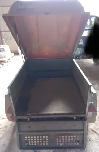 Remolque alzaga  para transporte de animales