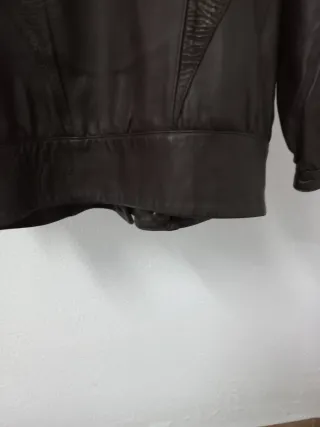 Cazadora de piel marrón