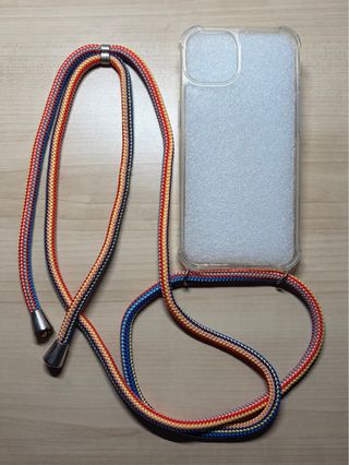 Funda iPhone 13 con correa multicolor