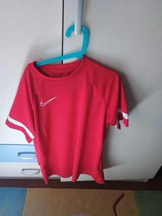 Camiseta Nike Roja