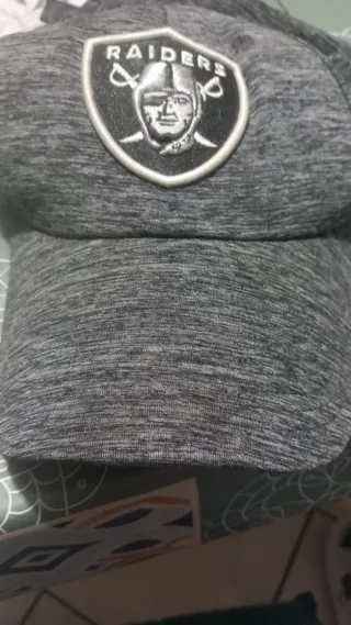 Cappellino Raiders Grigio