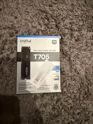 SSD Crucial T705 1TB PCIe Gen5 NVMe M.2