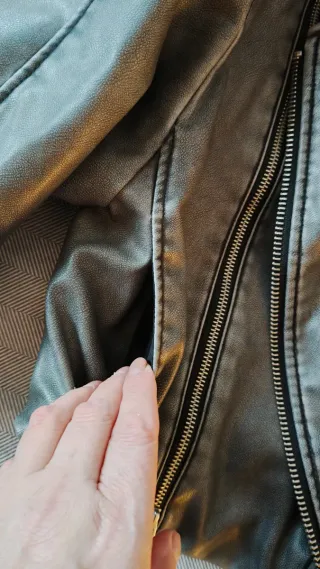 Cazadora Zara Piel Gris Talla XS-S