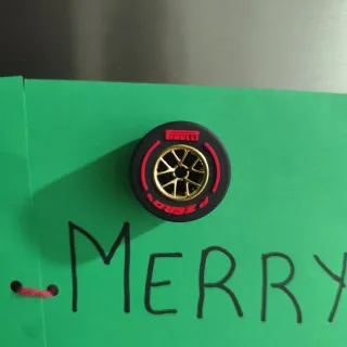 Imán Rueda F1 Pirelli P Zero