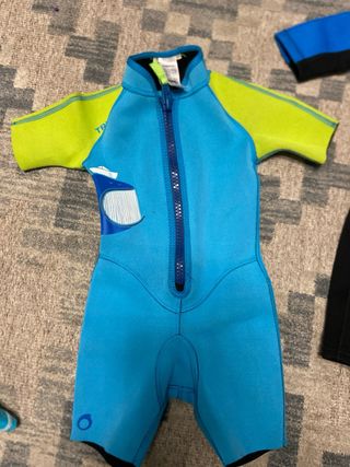 Lote trajes neopreno 3, 4 y 5 años