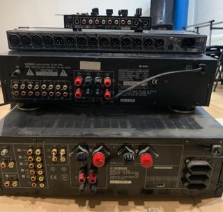 Equipo de sonido profesional Cloud, Denon, Yamaha