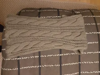 Bufanda de lana trenzada