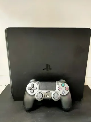 Consola PS4 Slim Negra + Mando