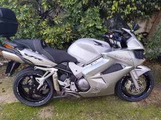 Honda VFR 800 VTEC