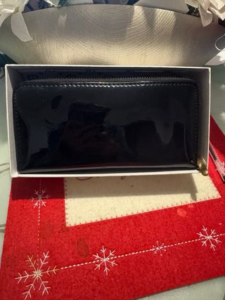 Portafoglio nero lucido