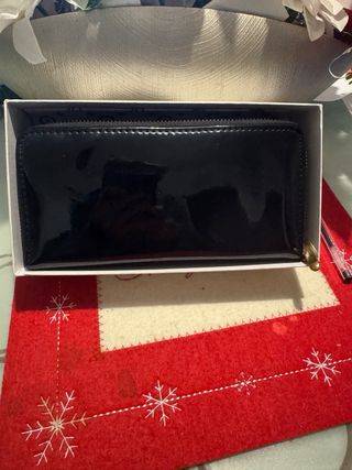 Portafoglio nero lucido