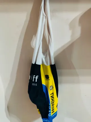 Completo ciclismo Tinkoff Saxo Bank