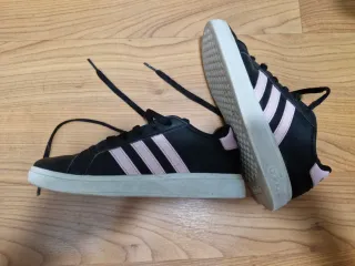 Zapatillas Adidas Negras y Rosas