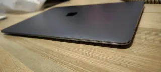 MacBook Air 13 8GB RAM 256GB SSD