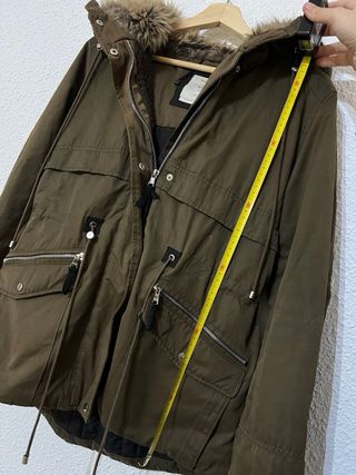 Abrigo militar verde ajustable con capucha