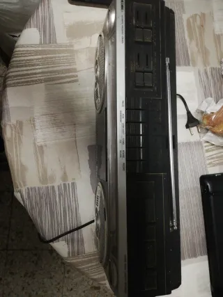 Philips Boombox Radio Cassette