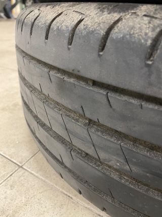 Neumáticos de coche