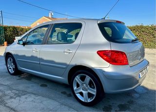 Peugeot / 307 2.0 HDi XS!! 135cv