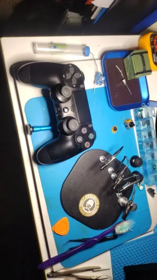 Alcorcón Reparación Mandos PS5 y PS4