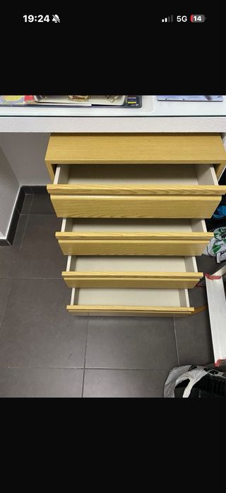 Cajonera de madera de 4 cajones