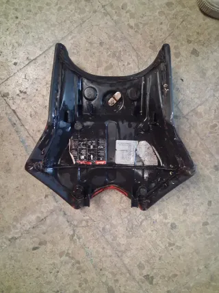 Asiento Derbi GPR / Aprilia RS Nude