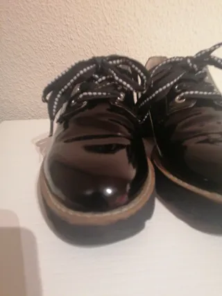 Zapatos de cordones negros mujer