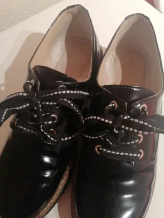 Zapatos de cordones negros mujer