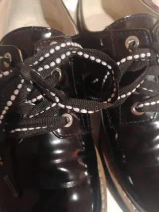 Zapatos de cordones negros mujer