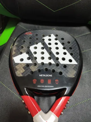 Pala pádel Adidas Metalbone