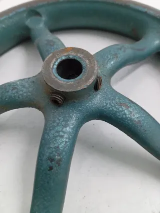 Volante antiguo para máquina