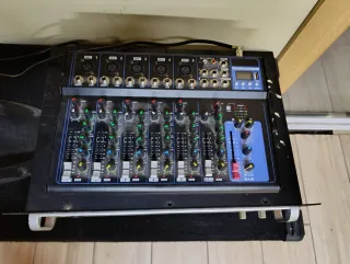 Altavoz Behringer Negro