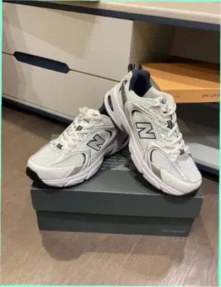 New Balance 530 Blancas Plata Azul Marino