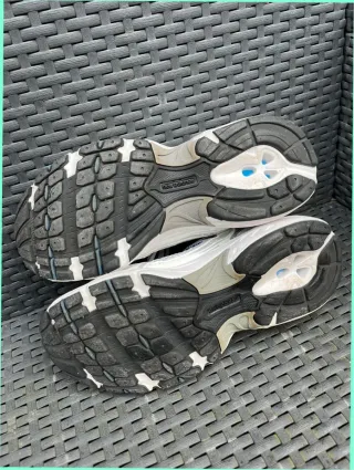 New Balance 530 Blanco Plata Marino