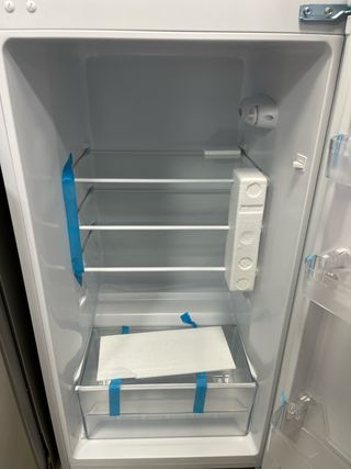 Frigorifico svan 143x55 AA