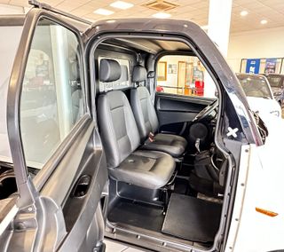 MICROCAR M.CROSS CON CARGA CERRADA 2024