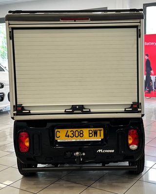 MICROCAR M.CROSS CON CARGA CERRADA 2024