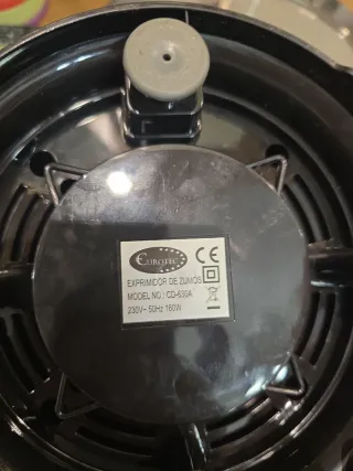 Exprimidor de cítricos eléctrico